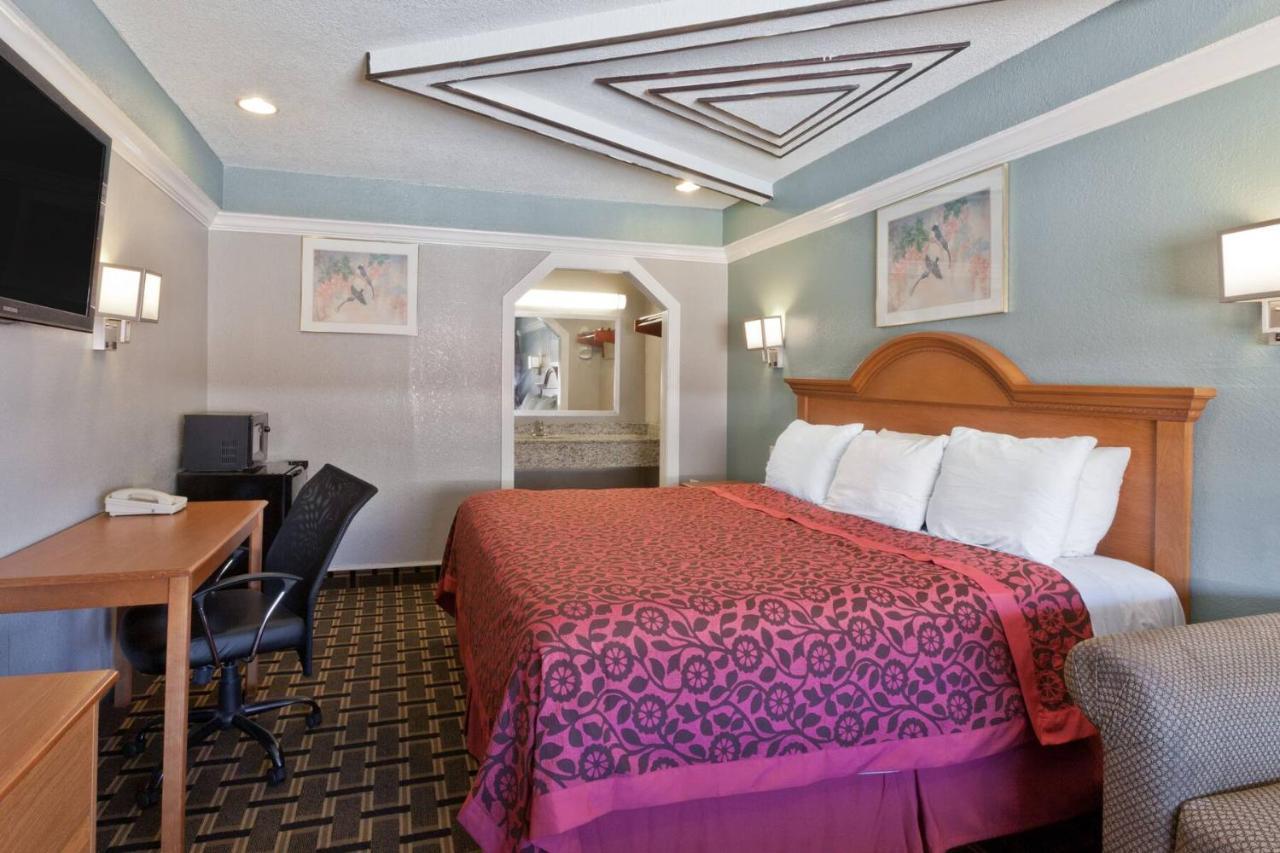 Lone Star Inn Kenedy 外观 照片